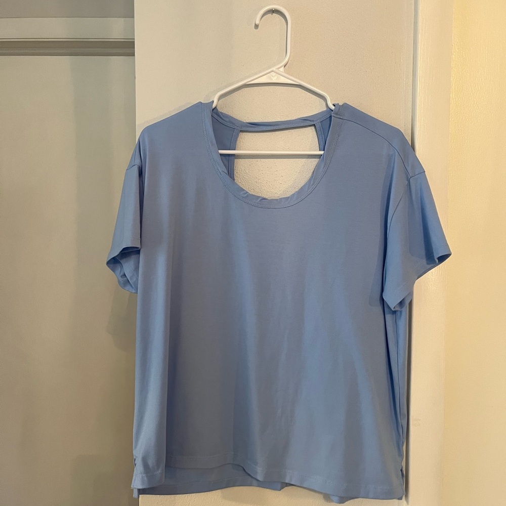 Title Nine women’s Light Blue tee Shirt - large with keyhole back - Picture 6 of 12